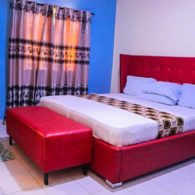 Dc Ambassadors Hotel Dawhwenya Esterno foto