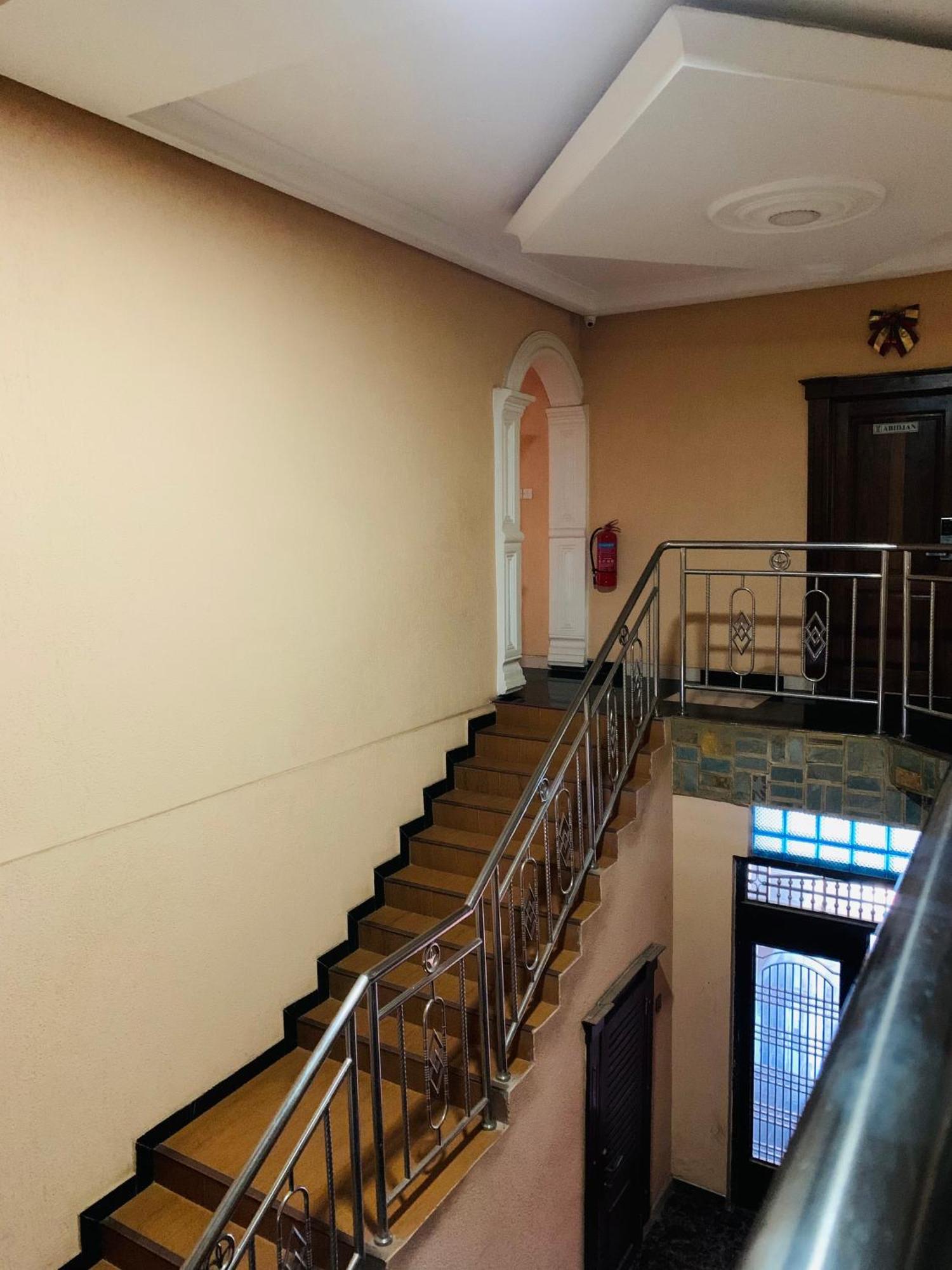 Dc Ambassadors Hotel Dawhwenya Esterno foto